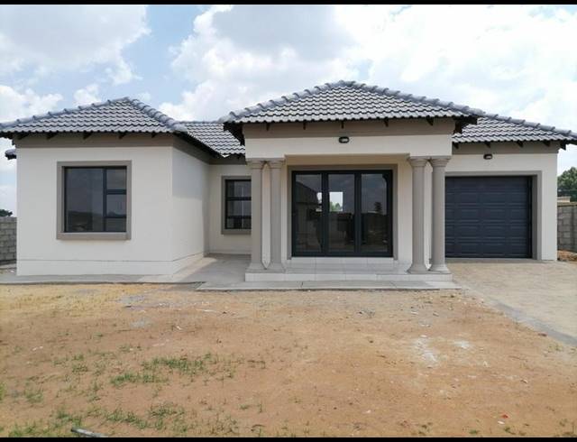 2 BEDROOM HOUSE FOR SALE IN ERMELO